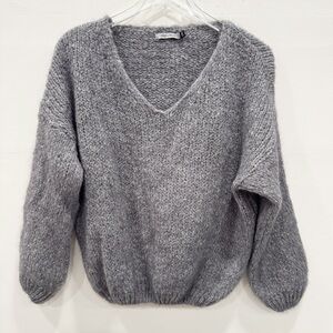 Angela Mara Mohair Wool Blend Knit Sweater V-Neck S/M Grey